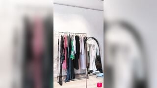 Hớ hênh, Chủ Shop quần áo Thay đồ Live stream, Lộ Vú Trong gương loli mình dây