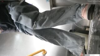 Cam kín quay lén các em teen TQ xinh đẹp đi đái trong nhà vệ sinh công cộng #13