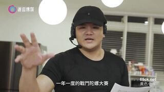 E teen mình dây xinh đẹp vì chơi game thua nên phải banh lồn ra cho đối thủ đụ