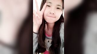 Em học sinh bị bạn trai dụ quay video thủ dâm
