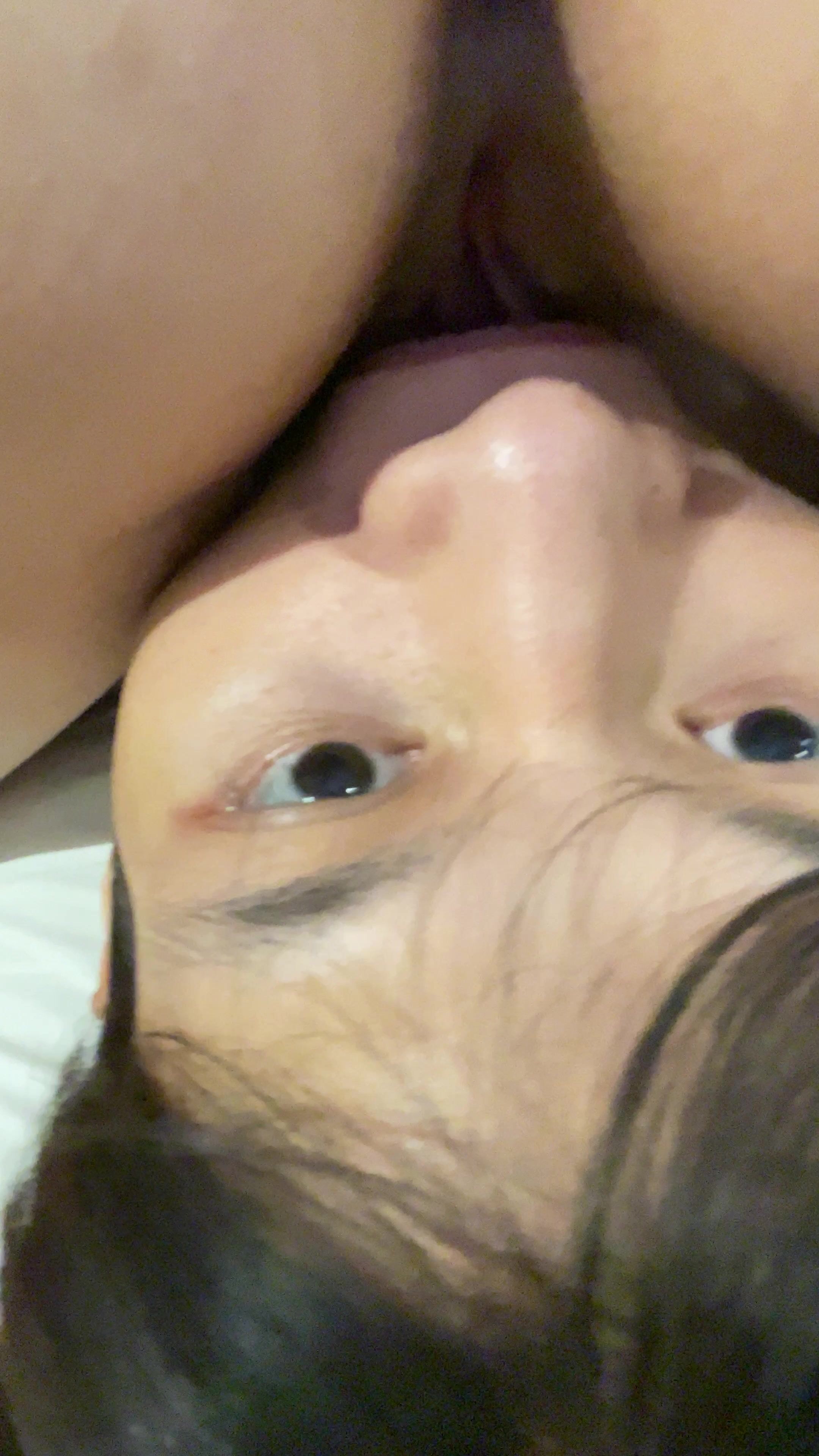 69 gái xinh lồn to