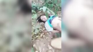 Em gái 16 tuổi tin lời bạn trai bỏ học bị đưa vào rẫy hoang đụ may người phát hiện.