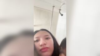 Chị gái tốt tánh cho em trai họ 17 tuổi đụ vì mồi côi cha mẹ từ nhỏ.