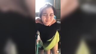 Dì út và thằng cháu họ đụ nhau ầm ầm sau nhà mà ko 1 ai hay biết.