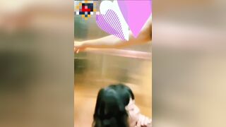 Cặp đôi đụ nhau công khai ngay tại thang máy