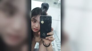 Chị dâu dâm vắng chồng rủ luôn thằng em chồng ra nhà nghỉ địt nhau