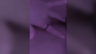 Bướm Non Ngồi Móc Bướm Sướng Rên Rỉ Trong Nhà Vệ Sinh Với Kĩ Năng Móc Điêu Luyện