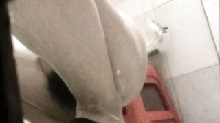 quay lén em hàng xóm 2k7 tắm chuồng em nó ngon thực sự - phần 4