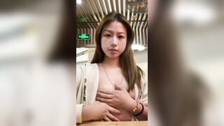NỮ SINH RA QUÁN ANH VẠCH VÚ RA KHOE