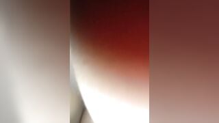 Đụ lồn chảy nước lồn