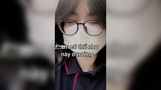 Em học sinh c3 Ngọc Lam show loz