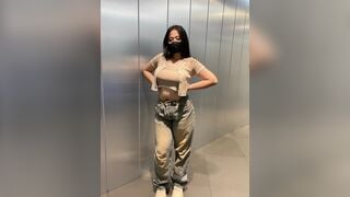 Em này có cặp bưởi vãi l thật