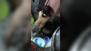 Máy bay tắm nứng quá dùng cả chay nước thọc ra nước đái còn húp lại. Mua full tele: o