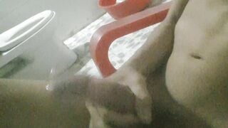 Lâu lâu lên video